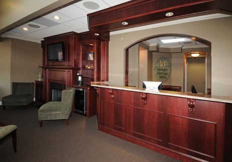 Front desk and comfortable waiting area at MHRPA.